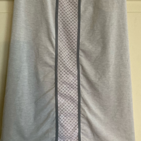 GapFit Breathe Racerback Tank - Picture 2 of 5